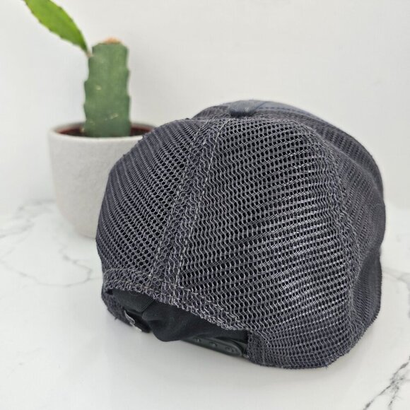 The North Face | Gorpcore navy blue adjustable trucker hat | unisex - Picture 5 of 7